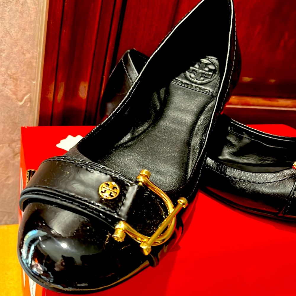 Tory Burch buckle flat